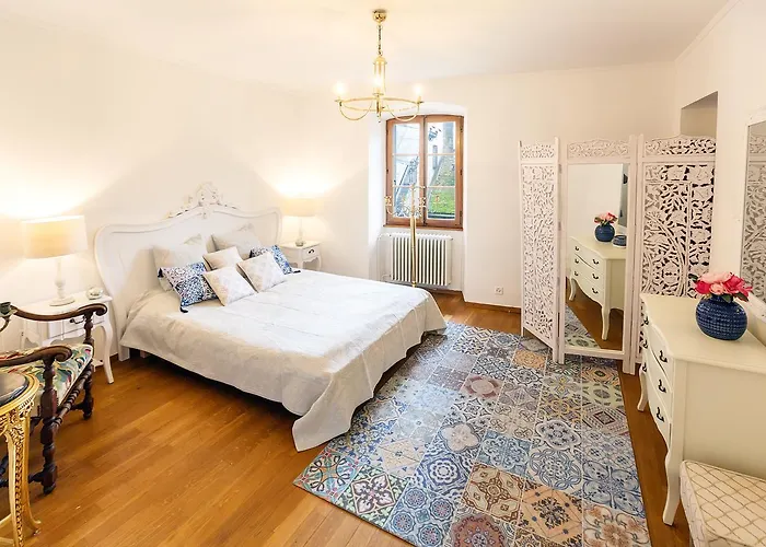 Chateau Du Chatelard | Unique Appartement