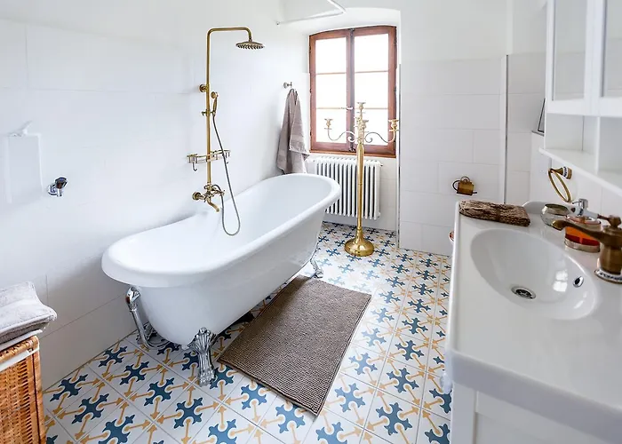 Chateau Du Chatelard | Unique * Montreux