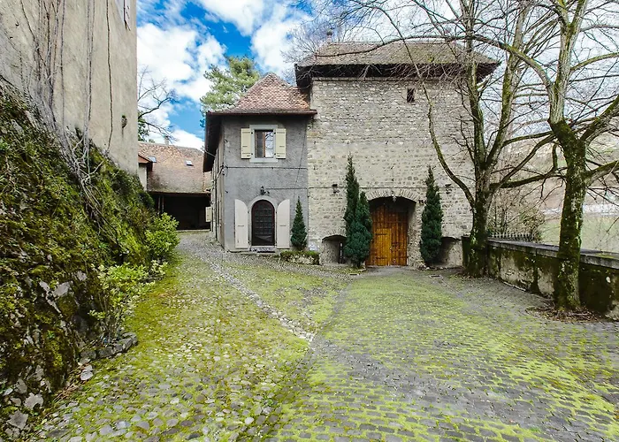 Chateau Du Chatelard | Unique Montreux
