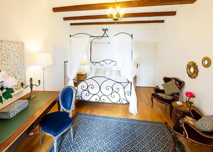 Chateau Du Chatelard | Unique Appartamento Montreux